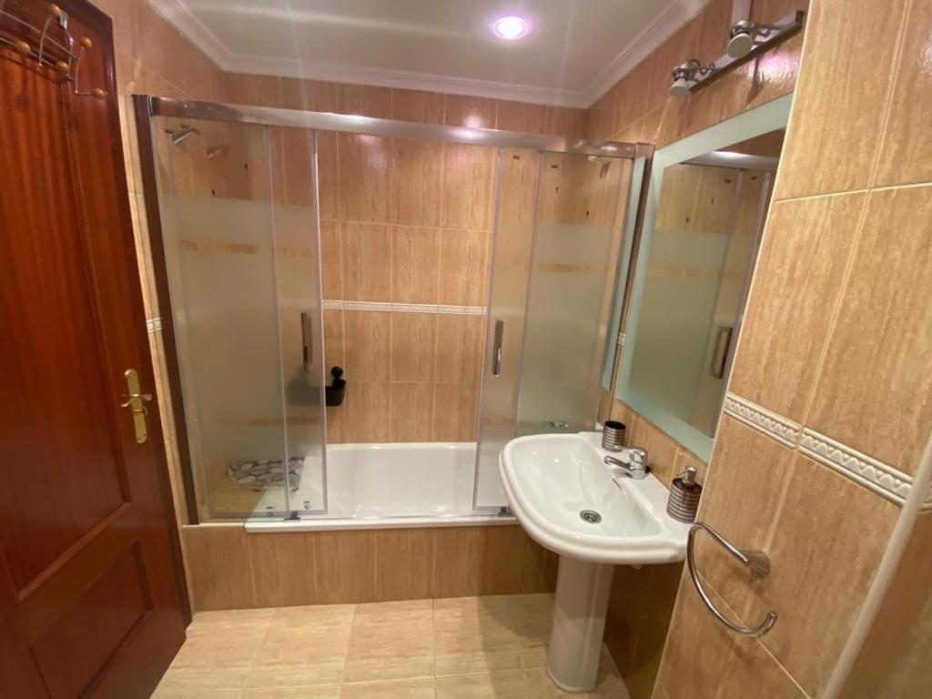 Apartamento En Complejo Residencial Rovacias Comillas Dış mekan fotoğraf